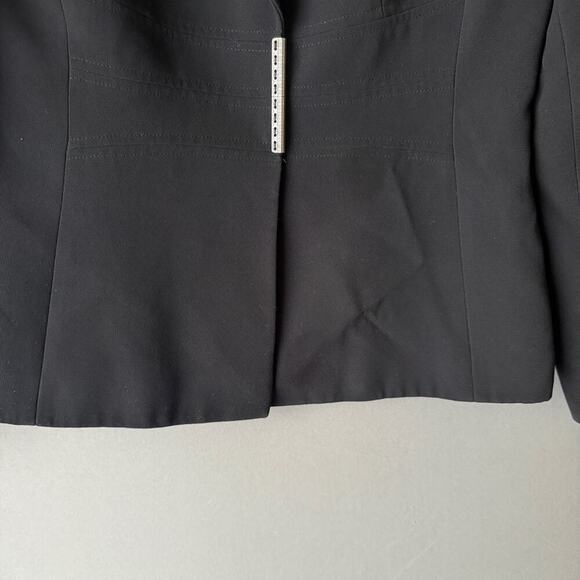 Tahari sz 8 black snap button work career blazer Jacket - Picture 4 of 9